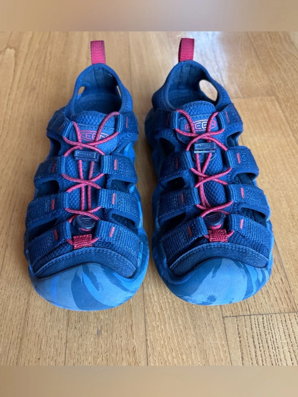 Keen Hyperport H2 Sandals Closed Toe Navy Blue Red Water Shoe Big Kid Youth Sz 3